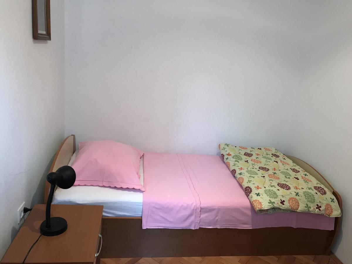 Apartments Renata Pucisca Ngoại thất bức ảnh